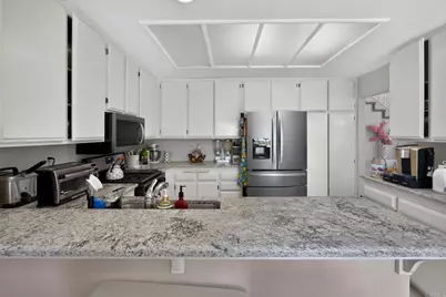 6025 E Hackamore Lane, Anaheim, CA 92807 - Photo 12
