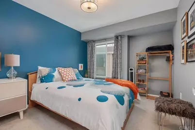 1081 Woodlake Dr, Cardiff by the Sea, CA 92007 - Photo 16
