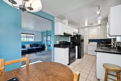 3113 Buena Hills Drive, Oceanside, CA 92056 - Photo 8