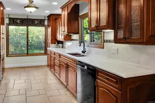 9675 Indian Creek Way, Escondido, CA 92026 - Photo 16