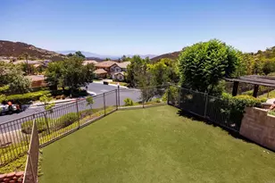 27002 Red Maple, Murrieta, CA 92562 - Photo 6