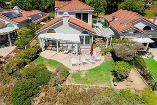 29142 Laurel Valley Dr, Vista, CA 92084 - Photo 2