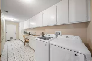 29142 Laurel Valley Dr, Vista, CA 92084 - Photo 16