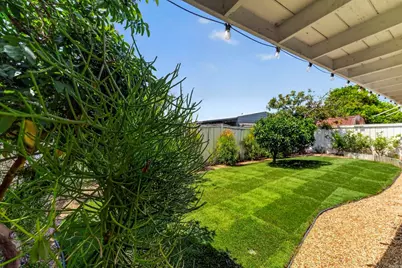 885 Via Felicidad, Vista, CA 92084 - Photo 16