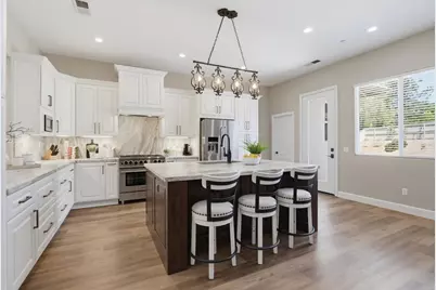 820 Culloden Court, Fallbrook, CA 92028 - Photo 12