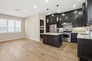 238 Firefly, Irvine, CA 92618 - Photo 4