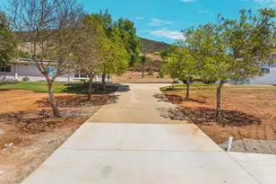 2051 Rainbow Glen Rd, Fallbrook, CA 92028 - Photo 4