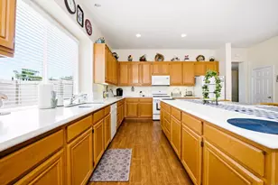 23938 Jonathan Pl, Murrieta, CA 92562 - Photo 14