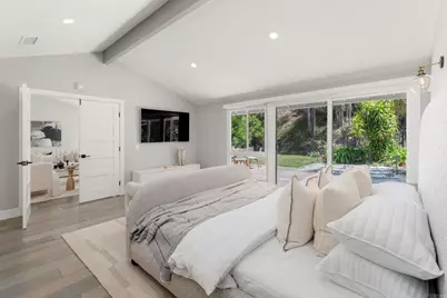 2018 Caminito San Nicholas, La Jolla, CA 92037 - Photo 18