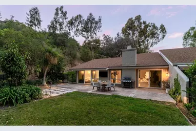 2018 Caminito San Nicholas, La Jolla, CA 92037 - Photo 32