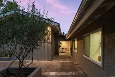 2018 Caminito San Nicholas, La Jolla, CA 92037 - Photo 44