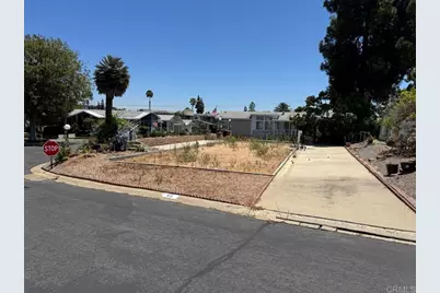 525 W El Norte Parkway, Escondido, CA 92026 - Photo 2