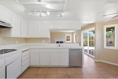 842 Porter Way, Fallbrook, CA 92028 - Photo 10