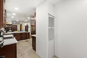 400 N Melrose Dr, Vista, CA 92083 - Photo 18