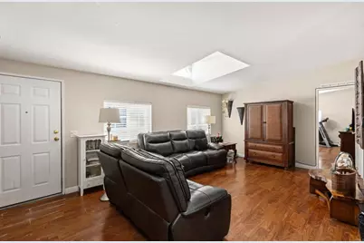 400 N Melrose Drive #23, Vista, CA 92083 - Photo 6