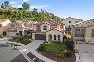 261 Flores Ln, Vista, CA 92083 - Photo 2