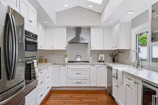 2027 Bruceala Ct, Cardiff by the Sea, CA 92007 - Photo 12
