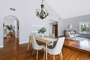 2027 Bruceala Ct, Cardiff by the Sea, CA 92007 - Photo 4