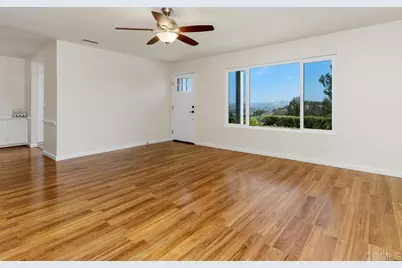 4362 Dowitcher Way, Oceanside, CA 92057 - Photo 10