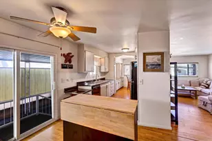 218 Mockingbird Ln, Oceanside, CA 92057 - Photo 10