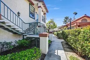 10915 Sabre Hill, San Diego, CA 92128 - Photo 2
