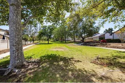 256 Parkside, Escondido, CA 92026 - Photo 26