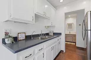 2929 Fire Mountain Dr, Oceanside, CA 92054 - Photo 8