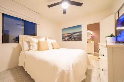 2136 Oceanside Boulevard, Oceanside, CA 92054 - Photo 18