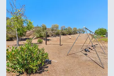 1482 Eagle Gln, Escondido, CA 92029 - Photo 32