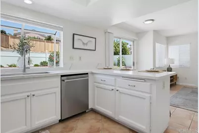 3444 Meadow View Drive, Oceanside, CA 92058 - Photo 16