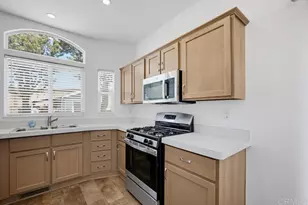 2750 W Acacia, Hemet, CA 92545 - Photo 4
