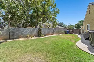 9209 Agave Pl, Riverside, CA 92503 - Photo 24