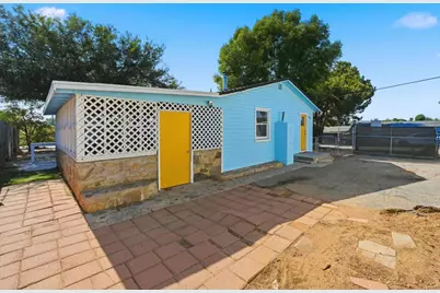641 N Main Avenue, Fallbrook, CA 92028 - Photo 28