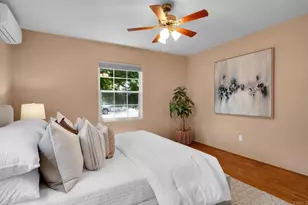 1060 Pacific Beach Dr, Pacific Beach (San Diego), CA 92109 - Photo 18