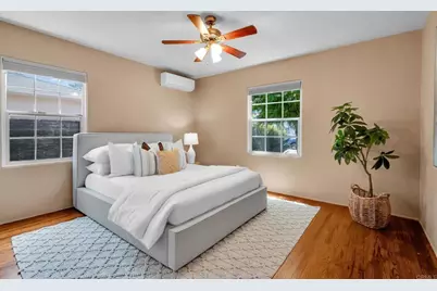 1060 Pacific Beach Drive, San Diego, CA 92109 - Photo 16