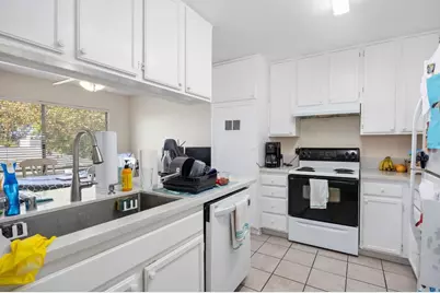 201 Diamond Way #222, Vista, CA 92083 - Photo 12