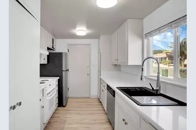 959 La Tierra Drive, San Marcos, CA 92078 - Photo 4