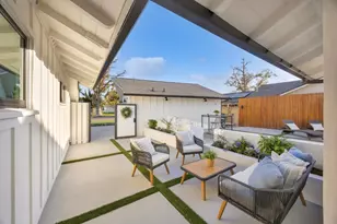 3221 Kempton Dr, Los Alamitos, CA 90720 - Photo 10