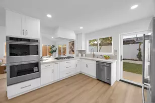3221 Kempton Dr, Los Alamitos, CA 90720 - Photo 30