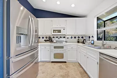 1549 Spring Creek Lane, Oceanside, CA 92057 - Photo 10