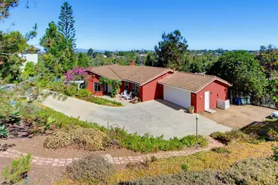 2202 Crest Hill Lane, Fallbrook, CA 92028 - Photo 4