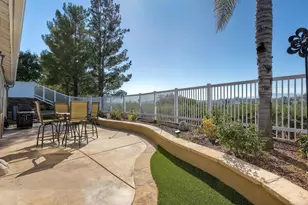 39620 Clos Du Val, Murrieta, CA 92563 - Photo 40
