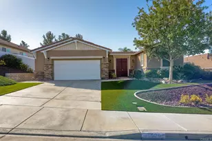 39620 Clos Du Val, Murrieta, CA 92563 - Photo 2