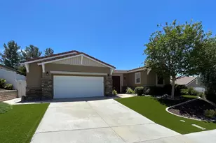 39620 Clos Du Val, Murrieta, CA 92563 - Photo 2