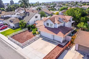 4499 Pebble Beach Dr, Oceanside, CA 92057 - Photo 2