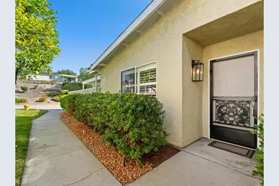 3873 Bay Leaf Way, Oceanside, CA 92057 - Photo 2