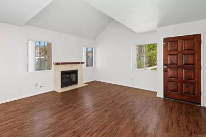321 N Melrose #C, Vista, CA 92083 - Photo 8