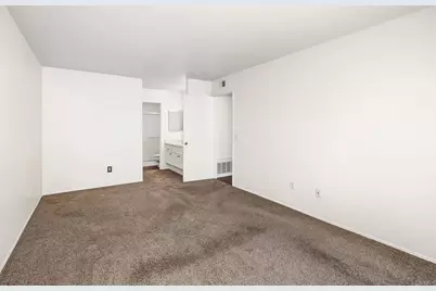 321 N Melrose #C, Vista, CA 92083 - Photo 24
