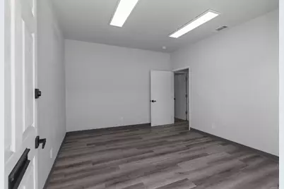 1027 E Grand Avenue, Escondido, CA 92025 - Photo 32