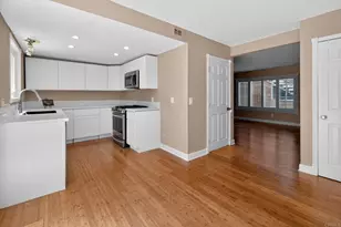2138 Via Robles, Oceanside, CA 92054 - Photo 4